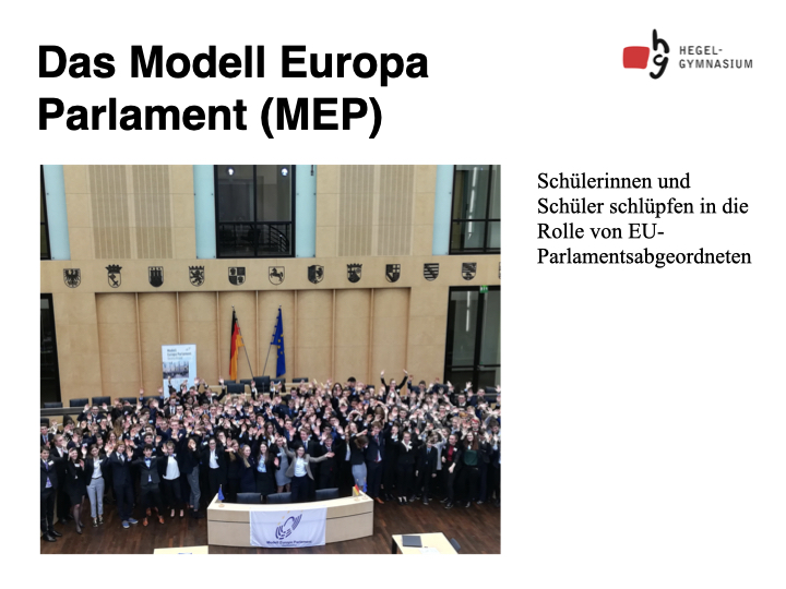 Modell-Europaparlament.002